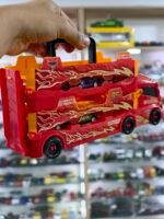 ⁦cars series camion porte voiture + sercuit (1mètre )mc Queen + 4 voitures métal⁩ - الصورة ⁦3⁩