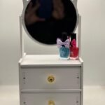 coiffeuse pro pour fille avec maquillage