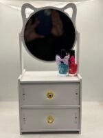 coiffeuse pro pour fille avec maquillage